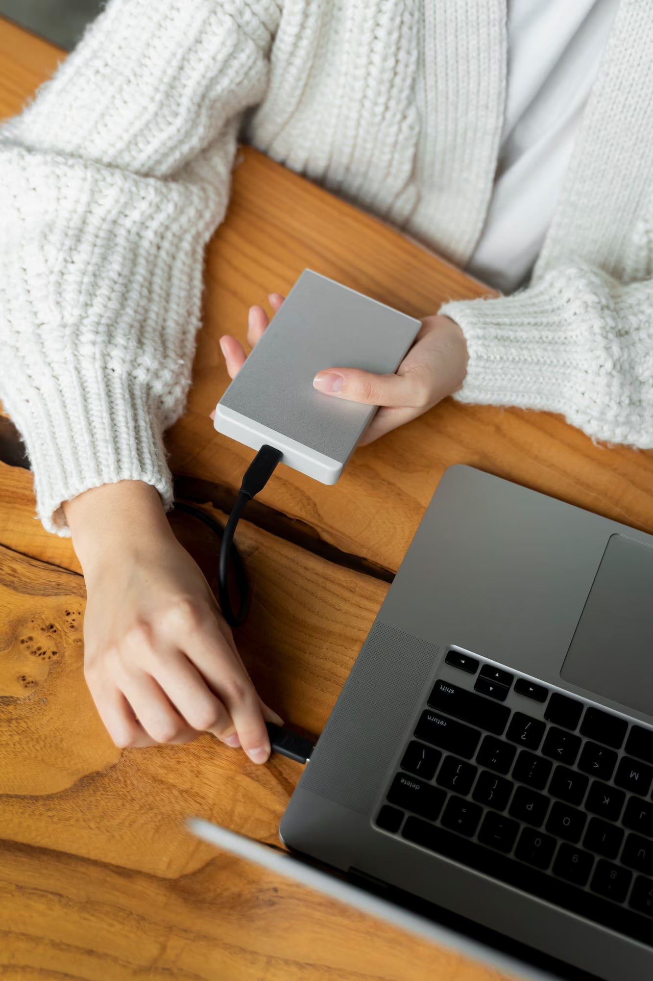 ASUS ZenBook Flip fast charger