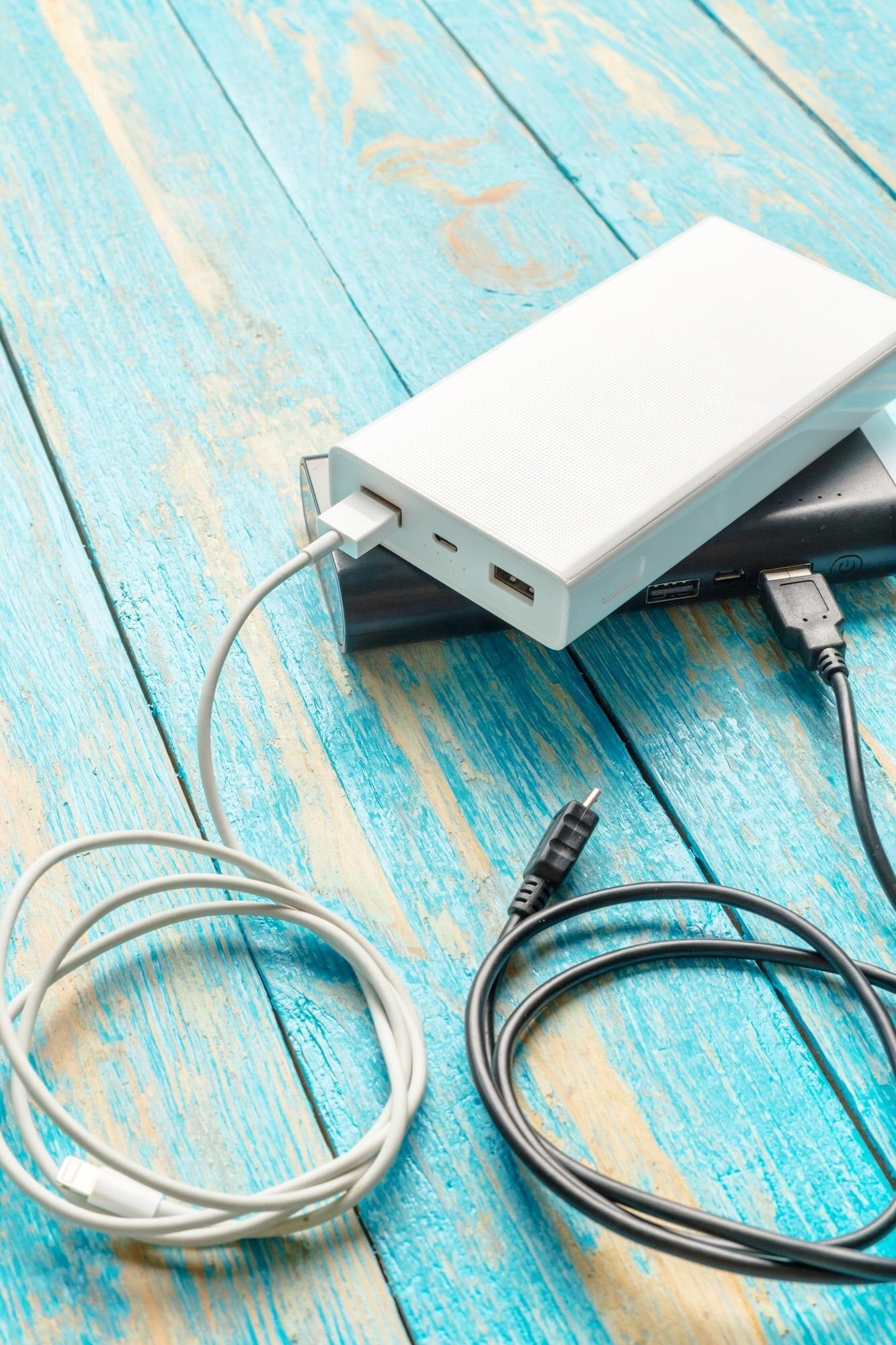 HP blue pin power adapter