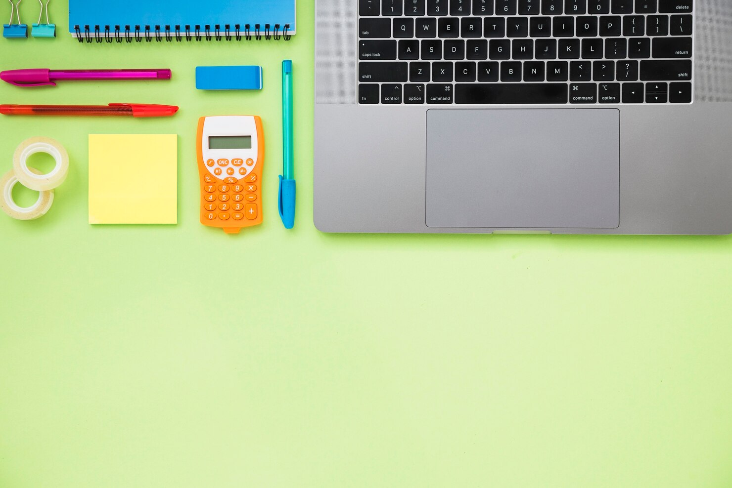 Ugreen laptop docking station