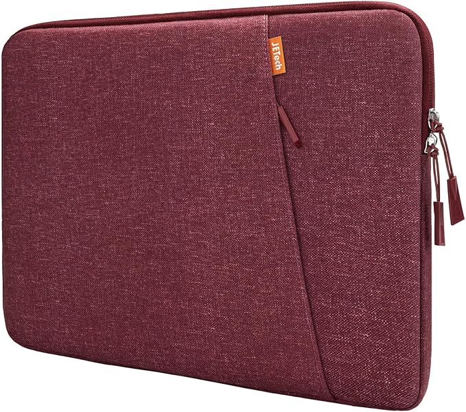 Slim and padded 13.6-inch laptop sleeve for office and travel
