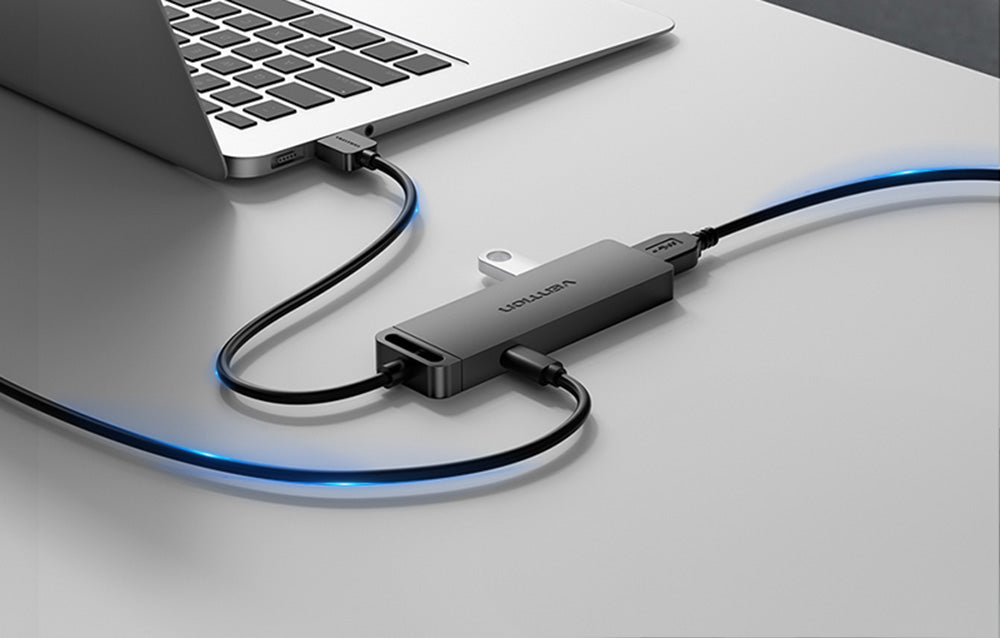 USB 3.0 hub with external power adapter and 0.5m cable