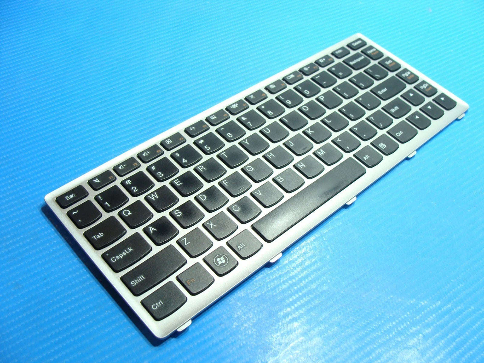 OEM keyboard for Lenovo U310 black no backlight
