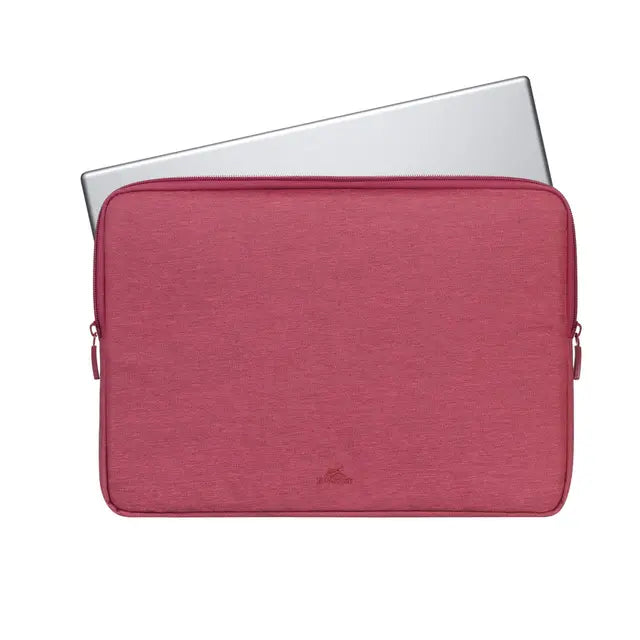 Padded 15.6-inch laptop sleeve for daily use
